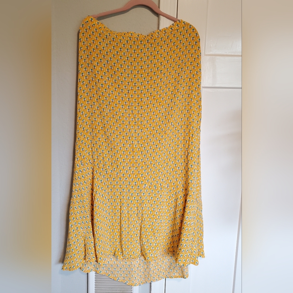 Pretty Rhode 2 Piece Set - Yellow Floral - Picture 3 of 5